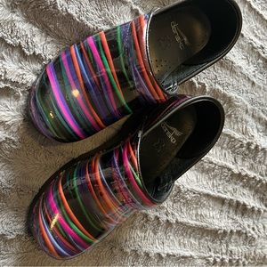 Dansko women's multi color patent leather clogs sz6 36eu